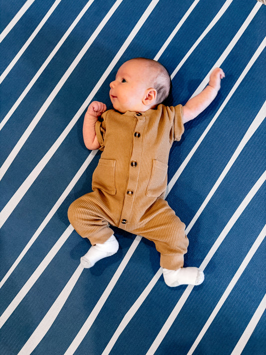 Swankymat Wavy Cove blue non-toxic eco-friendly exercise mat and play mat closeup striped wave detail